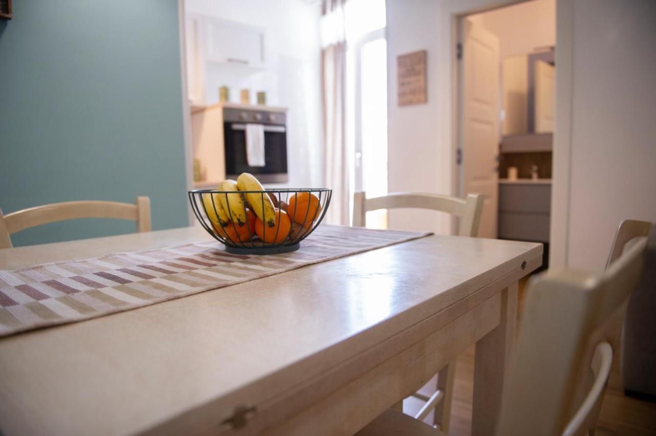 Color Apartment Монополи Екстериор снимка
