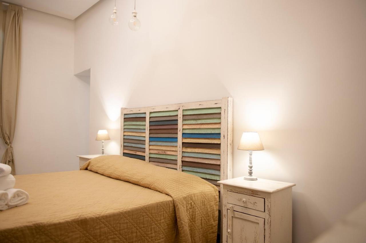 Color Apartment Монополи Екстериор снимка