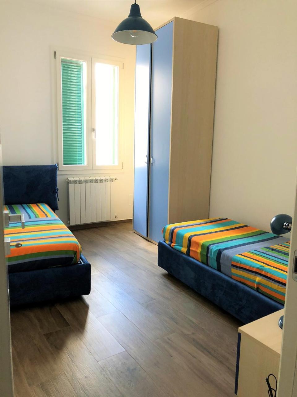 Color Apartment Монополи Екстериор снимка