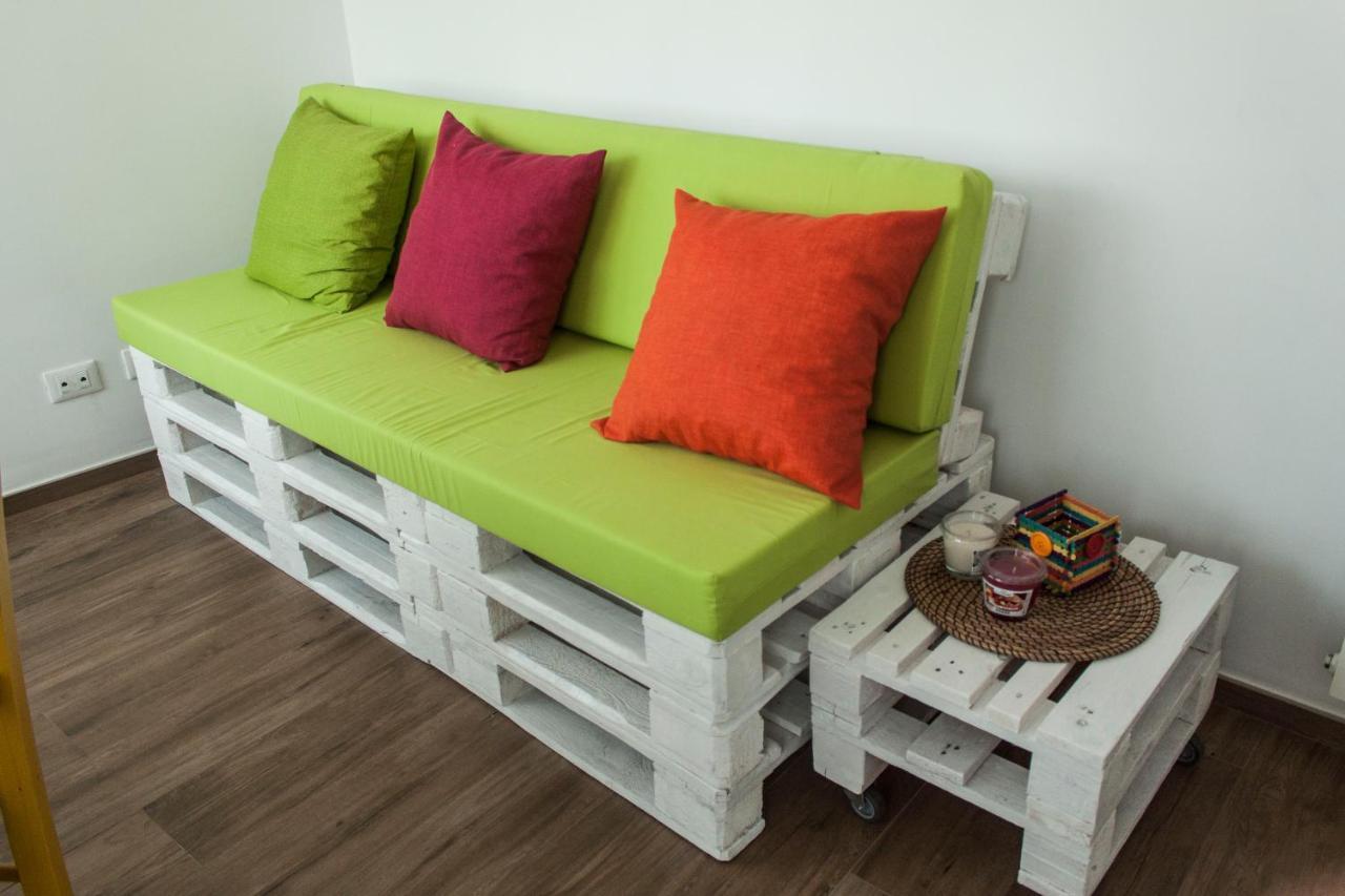 Color Apartment Монополи Екстериор снимка