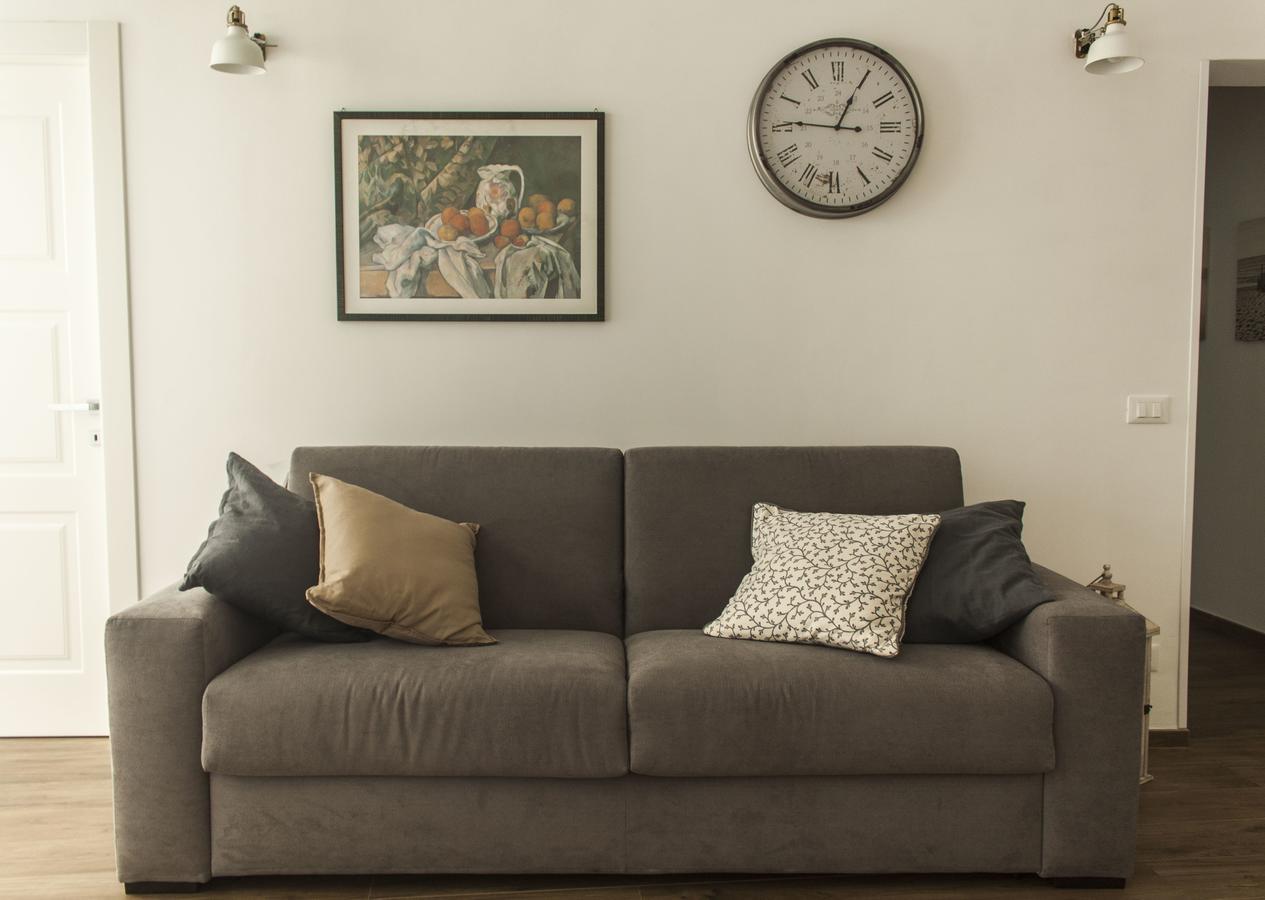 Color Apartment Монополи Екстериор снимка